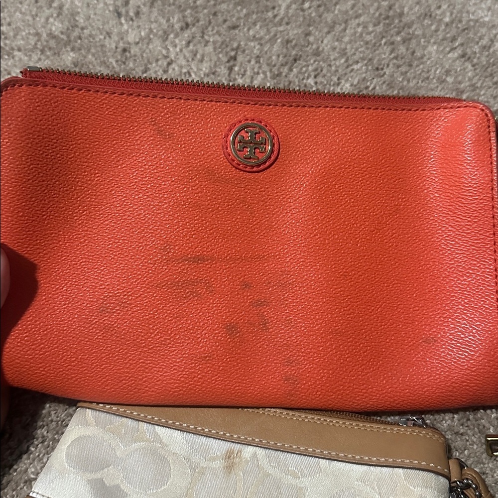 Assorted Wallets Collection with some damage - image 2
